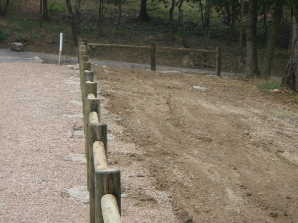 cloture lisse en bois